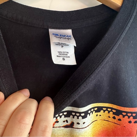 Taylor Swift Official Merch Red Tour Shirt - Picture 4 of 6